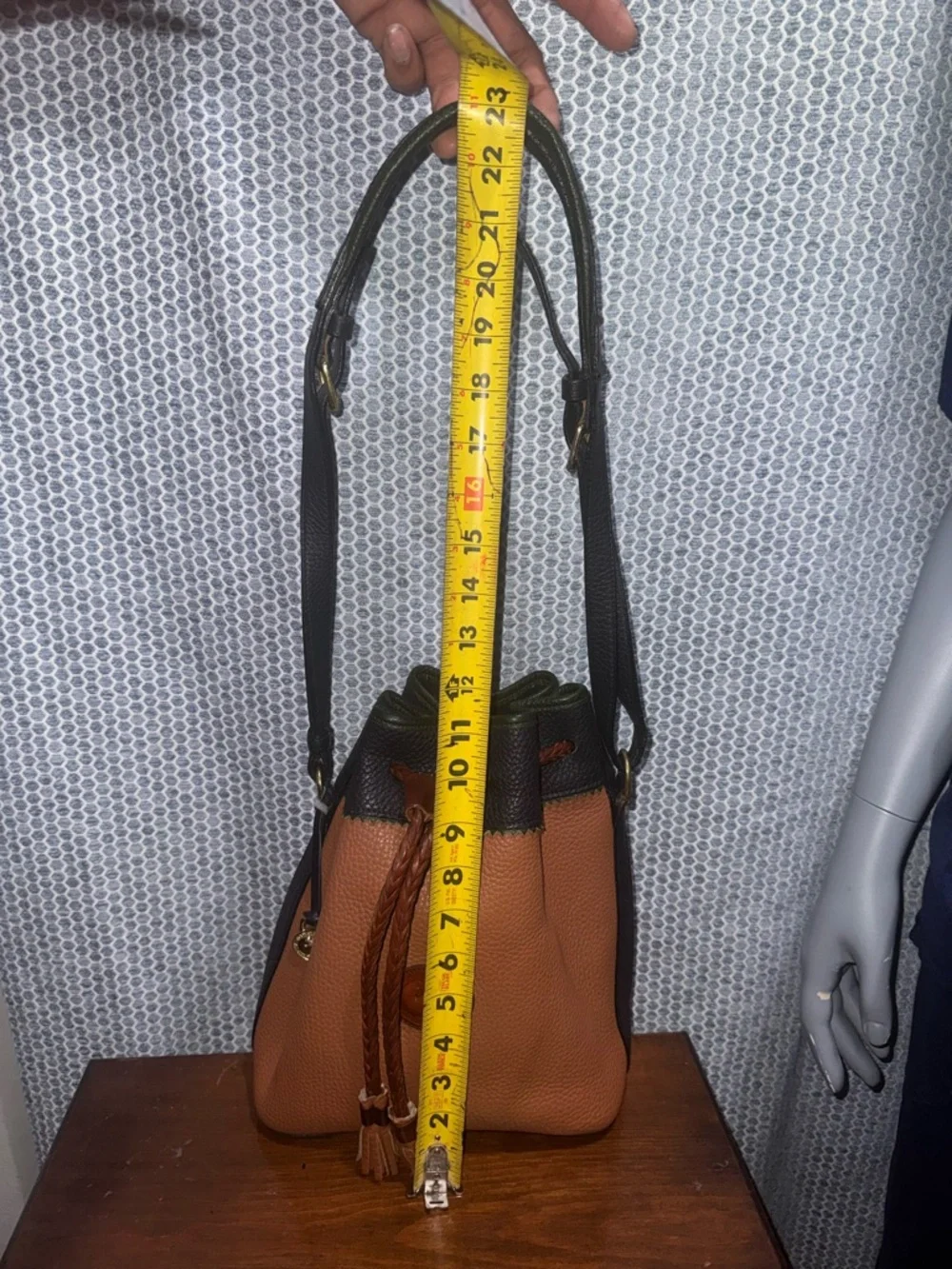 Vintage Dooney and Bourke Bucket Bag - Tan & Black - Picture 8 of 9